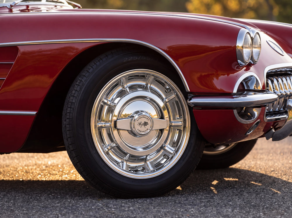 Corvette, wheel detail with C1 Hubcap Wheel - 17” wheels